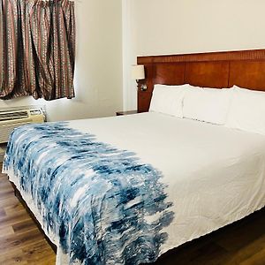 King Bed Non-Smoking